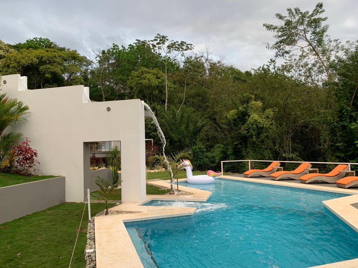 Aves Hotel Montezuma Exterior photo
